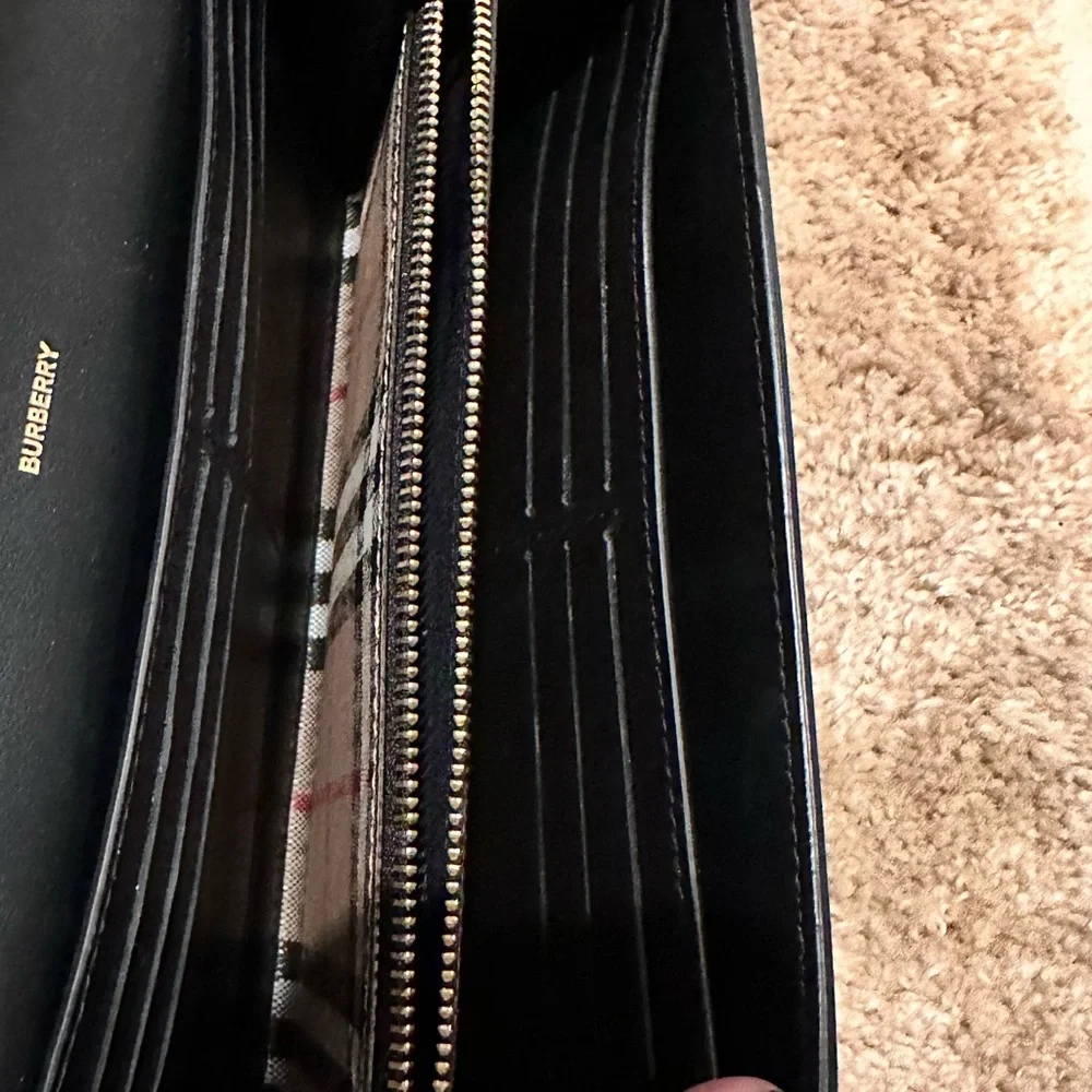 Burberry Check and Leather Wallet with Removable Strap - Picture 7 of 8